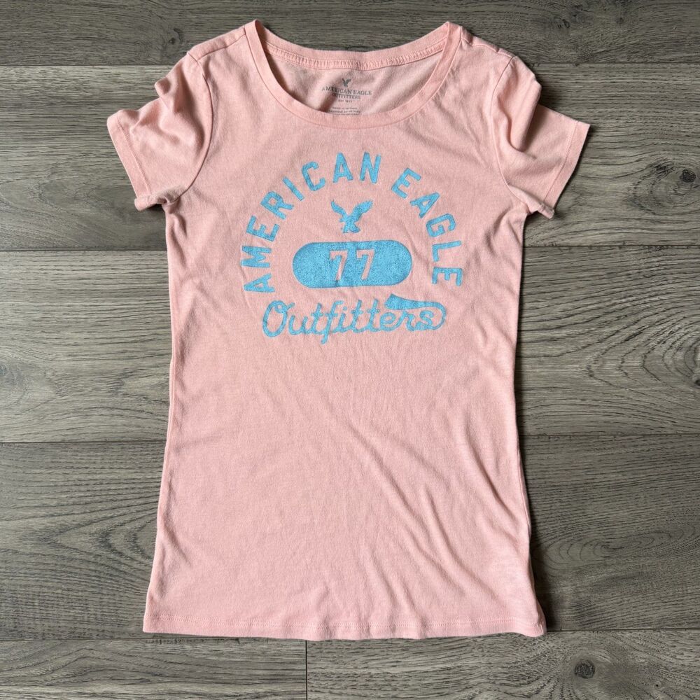 American Eagle Outfitters Classic Vintage Y2K Peach/Pink‎ Graphic Tee - XS